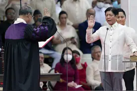 我军演习刚开始，马科斯后悔了，请杜特尔特出面和谈，可惜已晚了图片