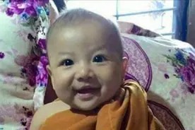 16年泰国牧民放牛听到呜咽声，挖出被捅14刀男婴，调查后亲妈被捕图片