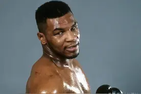 拳王泰森“最难击倒的对手”，挨了220拳，咬牙坚持到了最后图片