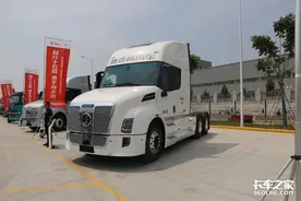 全是科技和狠活，国产高端长头牵引车比拼，谁才是最强者？图片