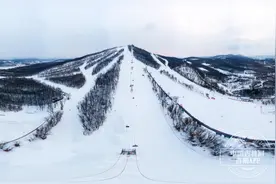 冰雪迎冬奥 嗨翻在吉林 滑雪季快来吉林撒欢吧图片