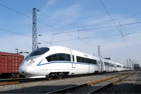 买票更方便！12306售票时间延长到凌晨1点，24小时可退票图片