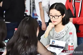 教师的薪资迎来调整，教龄津贴提高也将落地，你开心吗？图片