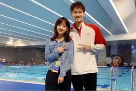 渣男!徐嘉余为追王冰冰踹掉3年女友,分手前电话通知:我追冰冰去了图片