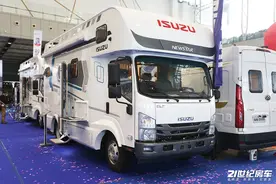 五十铃轻卡打造，轻量化全铝车身！新星五十铃700P旅行官轻卡房车图片