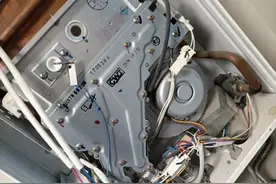 能率热水器启动后熄火显示12维修分享图片