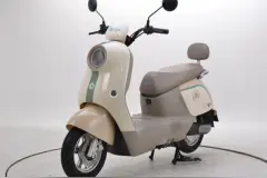 爱玛、新日电动车钠电车型亮相：48V 24Ah聚钠1号电池599元图片