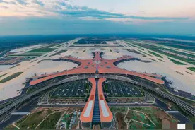 最新中国最大TOP10机场图片