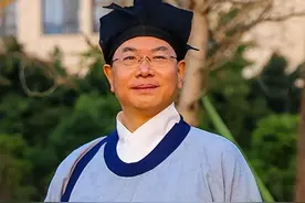 需要“硬气”的时代，如何消除“巨婴”？且听《新三字经》作答图片