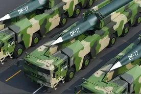 火箭军部队的路权有多高？为何导弹车经过路段都要战备戒严？图片