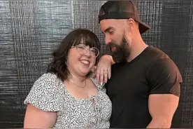 “恋肥癖”男生的自述：我把女友喂到250斤，不再担心她被人抢走图片