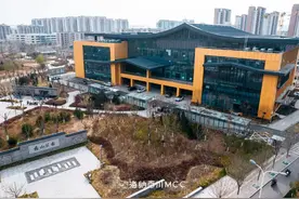 济南药山脚下有个免费的图书馆，读书、借书、自习室……还有谁不知道吗？图片