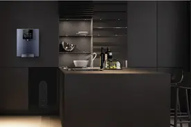 装净水器还是装管线机？这什么时候成了一个选择题了？我不理解图片