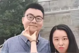 田静工作室布置完毕，一家4口落户九江，网友：杜新枝知道吗？图片