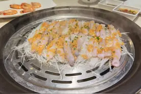 来湛江吃沙虫图片