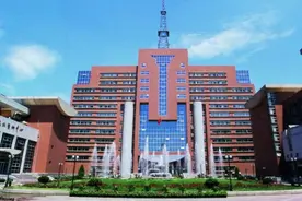 作为官校的北京电子科技学院，即使高就业率也掩盖不了它的缺点！图片