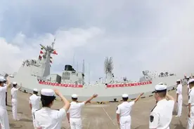 美军公布拦截事件后续，苏州舰掉头返回，全体官兵或做好牺牲准备图片