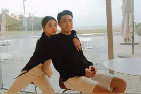 郑恺前女友程晓玥官宣怀孕，晒孕肚照难掩幸福，订婚一个月便怀孕图片