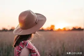 这几类“披着羊皮”的小人，比豺狼更可怕，再亲也要远离图片