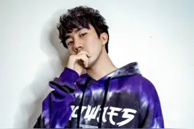 LOL：弟弟救我—骚男图片