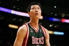 易建联是2007年选秀第6顺位，他前面的5人是谁，都取得了什么成就图片