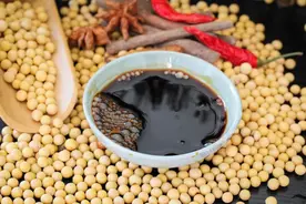 吃酱油，皮肤会变黑？天天美白，却不知道这些食物正在偷偷让你变黑图片