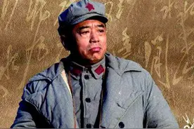 把宗利群、丁勇岱、董勇、丁笑宜放一起，才知道谁演的彭德怀最像图片