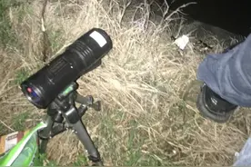 晚上钓鱼，夜光漂和夜钓灯的利与弊，选择时看垂钓环境才是重点图片