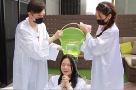 小甜甜离婚最新进展——拖到年后图片