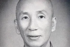 有人说李小龙武术极高！尤其是他的无影腿！那这些人和李小龙比呢图片