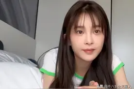 上大号不冲厕所，随地大小便，这些明星不脸红吗？图片