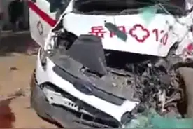 湖南一救护车与货车相撞，警方：救护车司机死亡，两名医院工作人员受伤图片