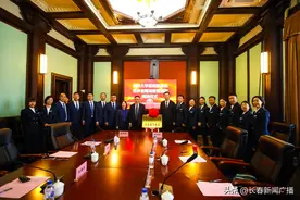 吉林大学基础医学院与长春南湖实验中学、长春市第一实验银河小学、长春南湖实验中海小学合作加强科学教育图片