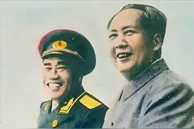 耿飚：曾打死4只老虎，虎肉送给毛泽东，91岁逝世葬礼堪比国葬图片