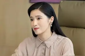 御姐演傻白甜，“前妻”演女强人，丫鬟演搞笑女，一出场就带感图片