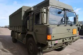 欧洲军队标配，尺寸小性能强悍，曼恩HX60 4x4高机动军用卡车实拍图片