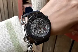 时尚全镂空机械手表，男潮流防水腕表图片