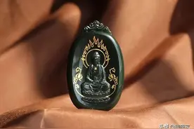 男戴观音，女戴佛，男款和田玉雕件你选对了吗？图片