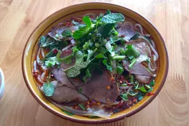 从沈阳开车去云南省各市县，最喜欢石屏烧豆腐图片