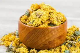 年纪大了不能喝菊花茶？除了这3款，其他随便喝图片