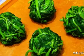 端午前，遇到柳蒿芽抓紧吃！比粽叶还香，经常上火常吃点，贼鲜图片