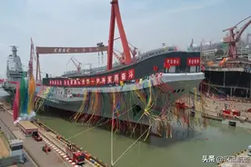 中国第三艘航母终于下水，舷号18，命名福建舰很有深意图片