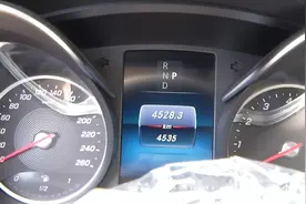 新买的奔驰车开了三次长途 两次坏在半道上丨解忧帮图片