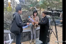 离婚十五年，前妻仍霸占房子不肯搬走？女方：明明说好要给儿子图片