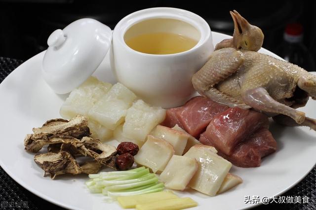 黄芪花胶煲羊肉 2026年黄芪花胶煲羊肉的做法