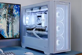 最新装机方式：背插式体验，I7+B760+RTX4070Ti攒台白白的主机图片