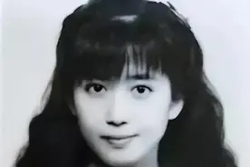 顶流歌后一失足成千古恨，被前夫恶意诋毁名誉，11岁儿子力挺妈妈图片