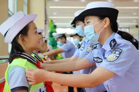 “再也不是空头支票了”，辅警入编有规可循，部分地区已开始落实图片