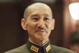 考虑一下扮演蒋介石的八位主要演员，看看谁最相似？图片