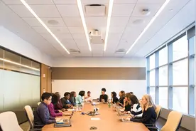 我，在深圳的电网公司工作，透露年薪，年终奖金和退休收入高吗？图片